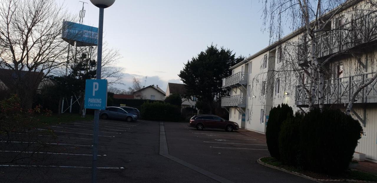 Kyriad Direct Acheres Exterior foto